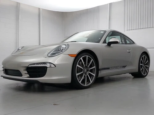 
           
        2013 Porsche 911 Carrera