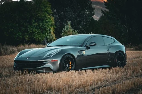 
           
        2013 Ferrari FF