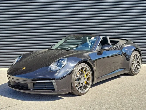 
           
        2021 Porsche 911 Carrera
