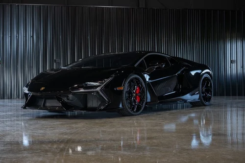
           
        2025 Lamborghini Revuelto