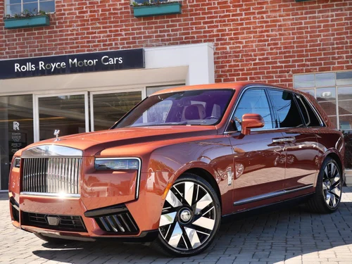 
           New 
        2025 Rolls-Royce Cullinan