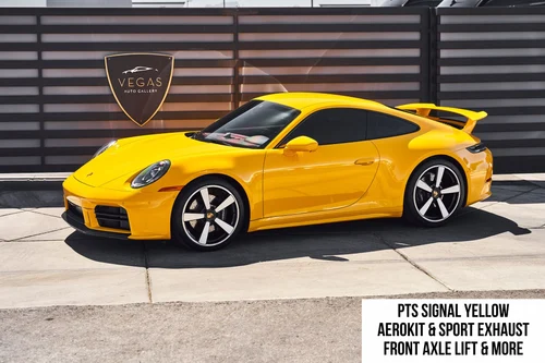 
           
        2025 Porsche 911 Carrera