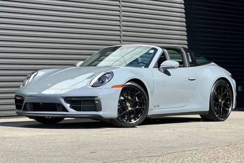 
           
        2024 Porsche 911