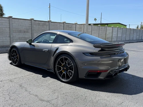 
           
        2022 Porsche 911 Turbo S