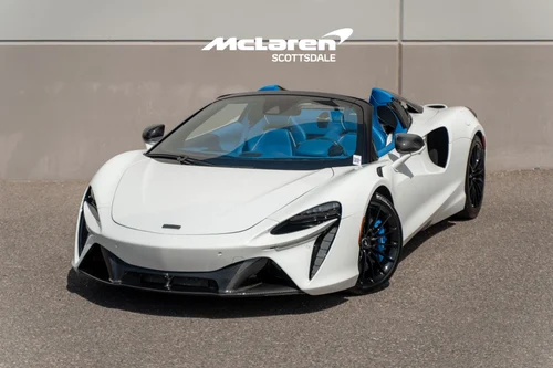 
           
        2025 McLaren Artura