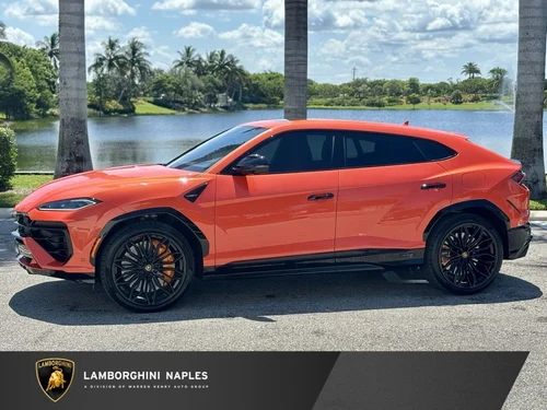 
           New 
        2025 Lamborghini Urus