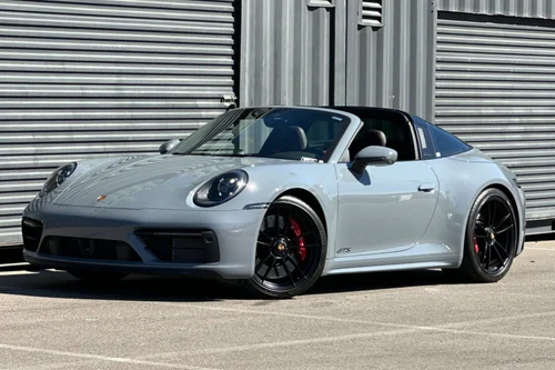 
           
        2024 Porsche 911 4S