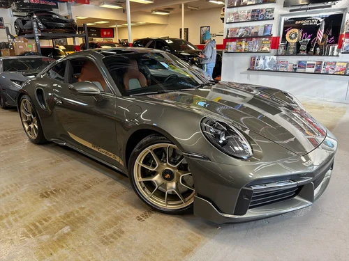 
           
        2024 Porsche 911