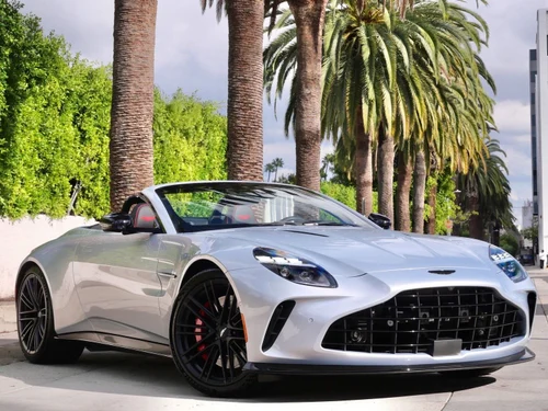 
           New 
        2026 Aston Martin Vantage