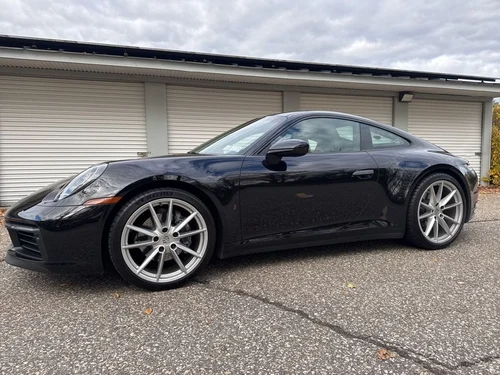 
           
        2020 Porsche 911 Carrera