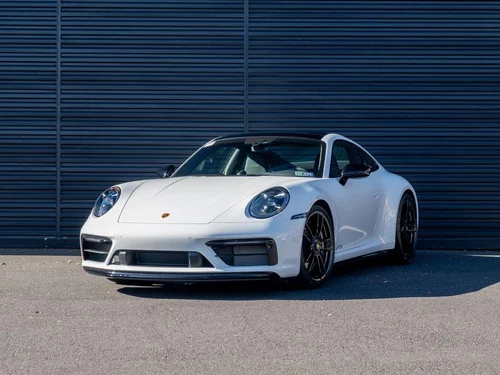 
           
        2023 Porsche 911 Carrera GTS