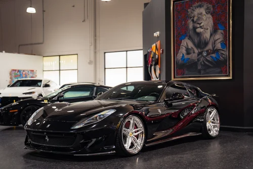 
           
        2018 Ferrari 812 Superfast w