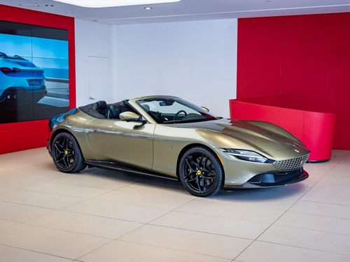 
           
        2024 Ferrari Roma Spider Base