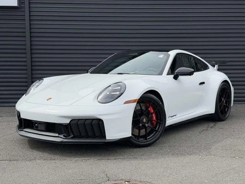 
           
        2026 Porsche 911 Carrera GTS