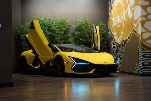 
           New 
        2025 Lamborghini Revuelto