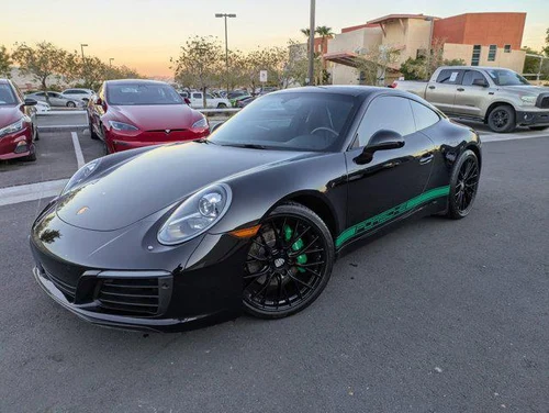 
           
        2017 Porsche 911 Carrera