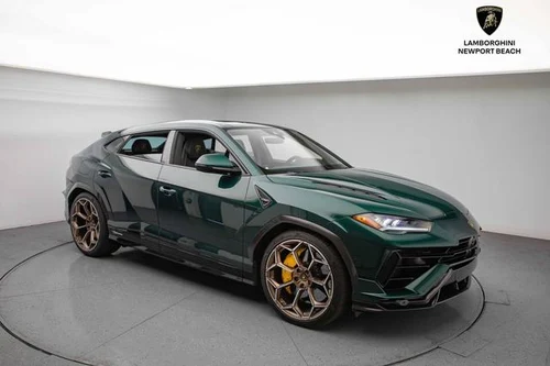 
           
        2023 Lamborghini Urus Performante