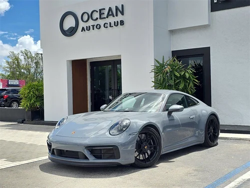 
           
        2024 Porsche 911