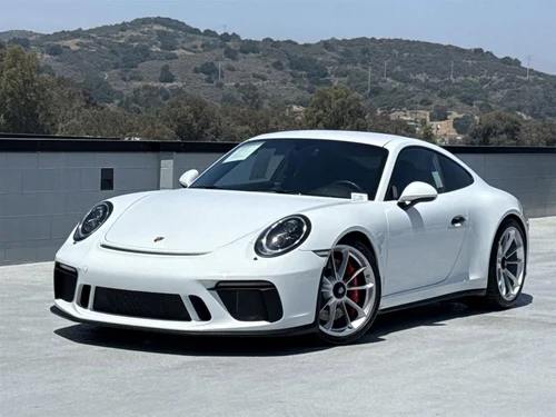 
           
        2018 Porsche 911