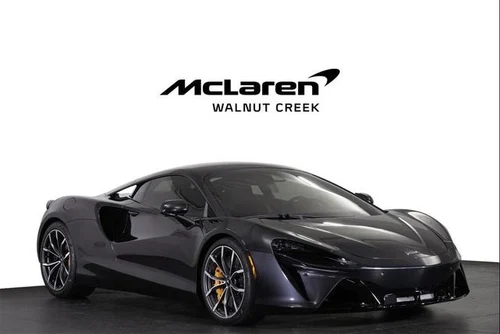 
           
        2025 McLaren Artura Performance