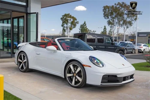 2025 Porsche 911 Carrera