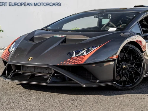 
           
        2022 Lamborghini Huracan STO Base