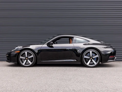 
           
        2025 Porsche 911 Carrera S
