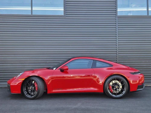 
           
        2025 Porsche 911 Carrera GTS