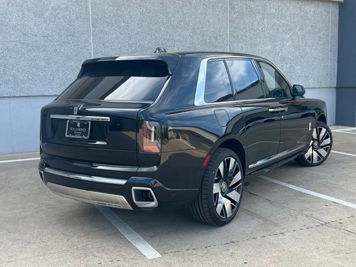 
           New 
        2026 Rolls-Royce Cullinan