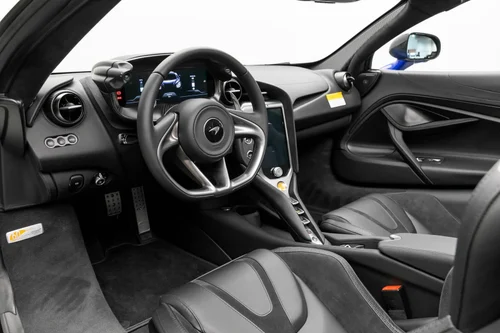 
           New 
        2025 McLaren 750S Spider