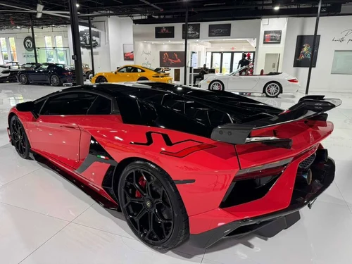
           
        2019 Lamborghini Aventador SVJ