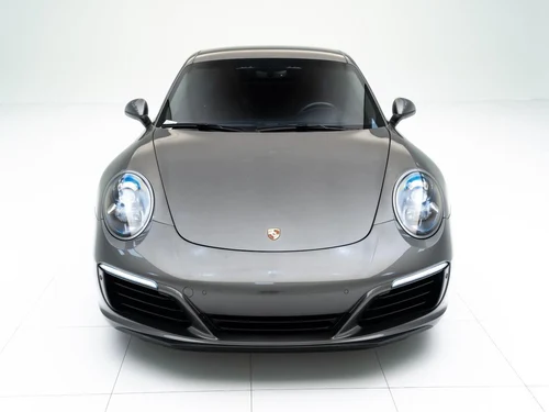 
           
        2019 Porsche 911 Carrera