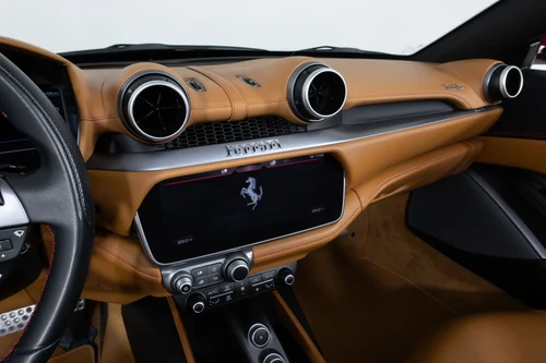 
           
        2019 Ferrari Portofino