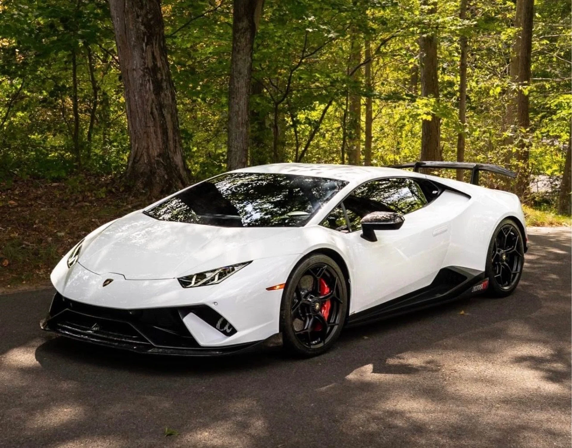 mph000_1007642210_Used_2018_Lamborghini_Huracan_LP_640_4_Performante_Twin_Turbo_1763657729_bd915a2d09