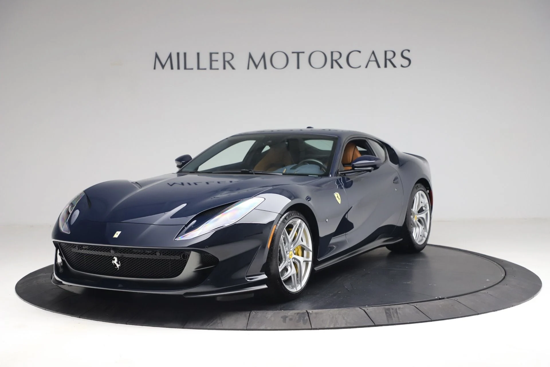 mph000_1023408738_Used_2020_Ferrari_812_Superfast_1622641903_05301b56df