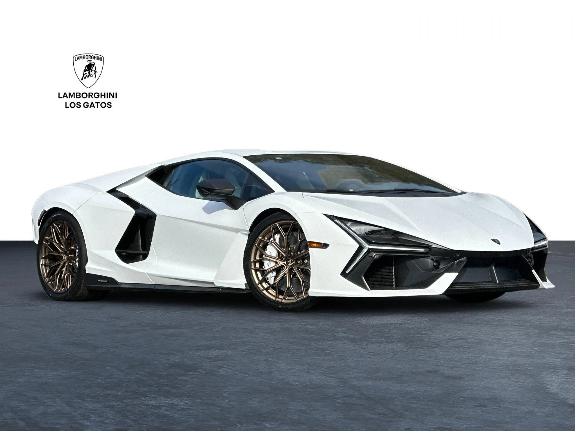 mph000_1023543538_Used_2026_Lamborghini_Revuelto_1772201317_0bf12b548c