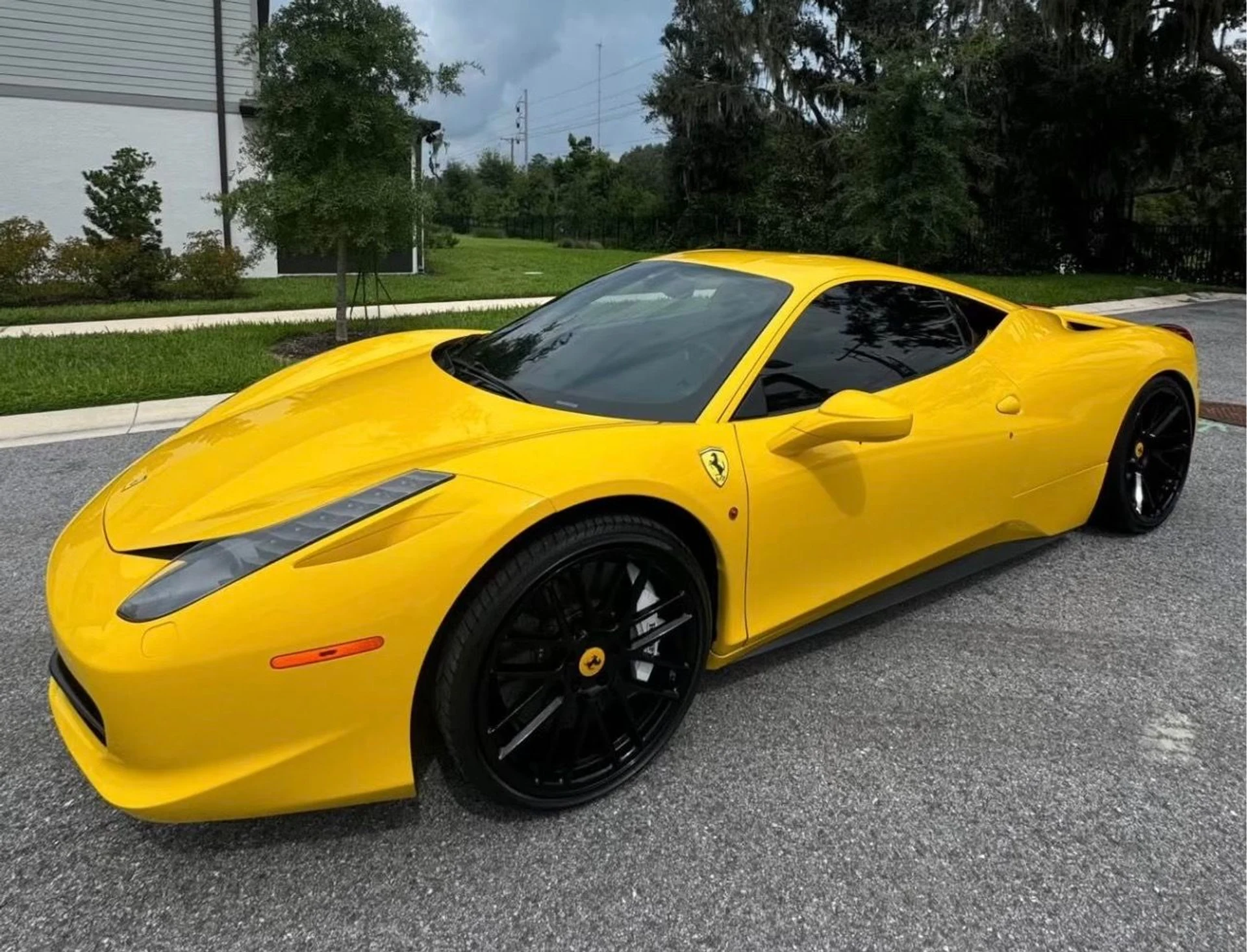 mph000_1027043144_Used_2012_Ferrari_458_Italia_1755617206_64035aee97