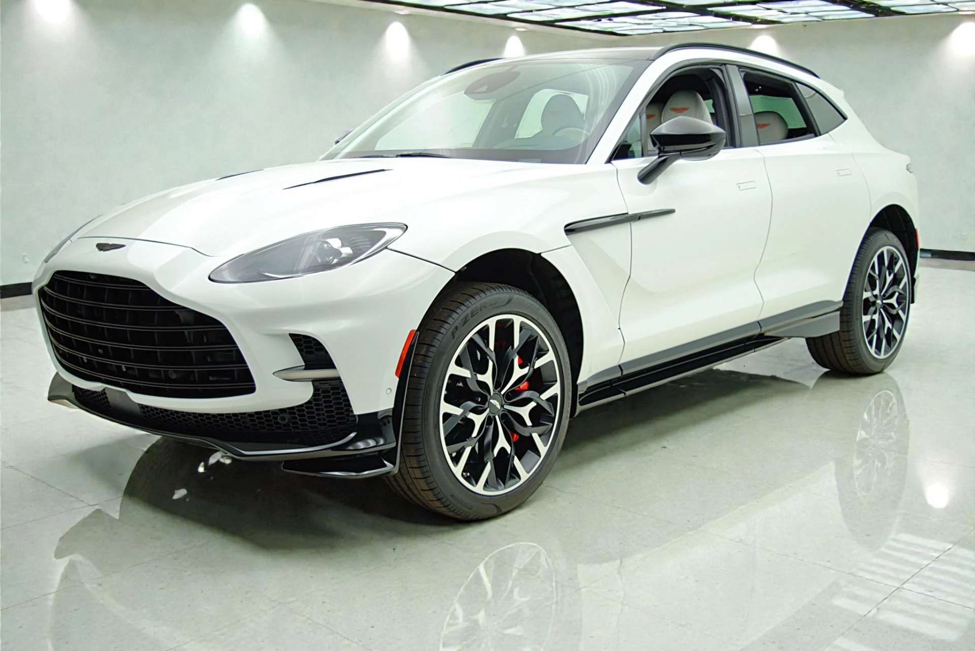 mph000_105933821_Used_2023_Aston_Martin_DBX_707_8ac2cd55b2