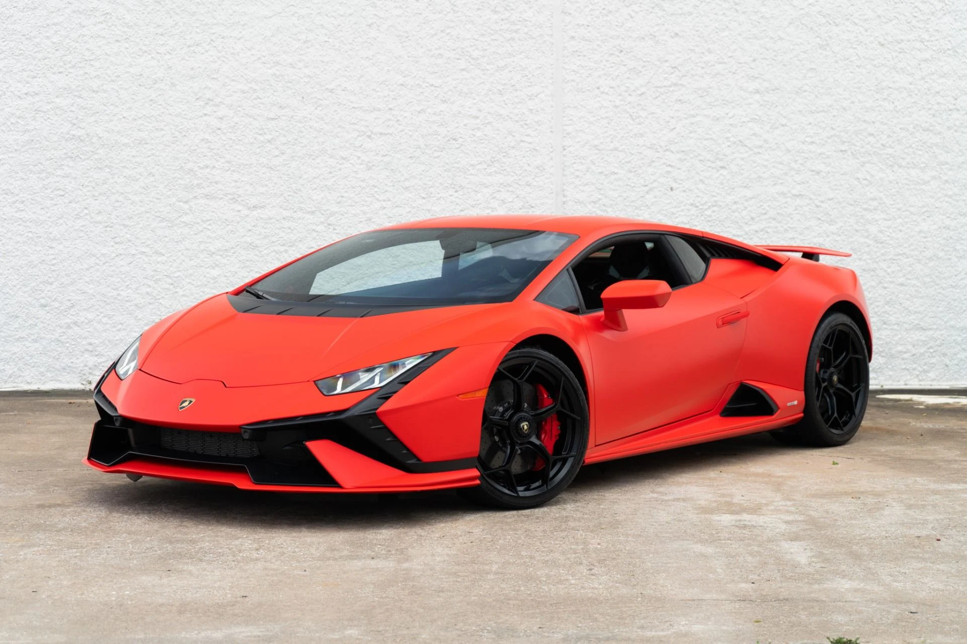 mph000_1060752592_Used_2023_Lamborghini_Huracan_Tecnica_1776704544_f6cbbeccd1