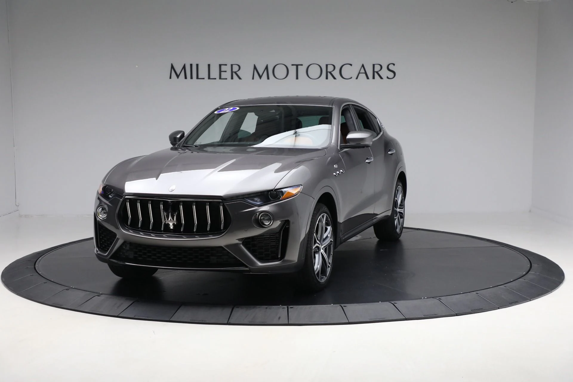mph000_1091501621_Used_2022_Maserati_Levante_GT_4ee9145dde