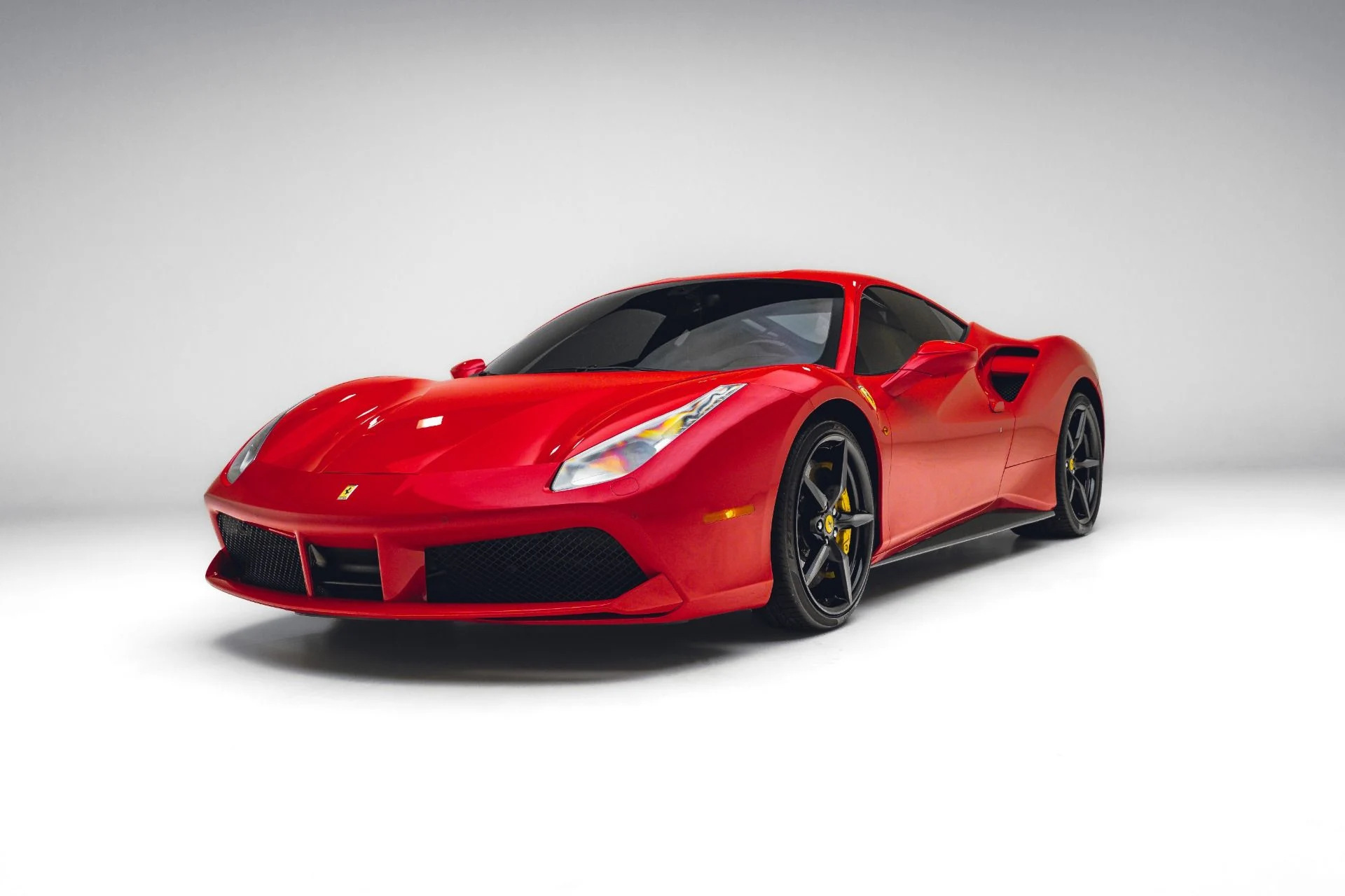 mph000_1114282000_Used_2017_Ferrari_488_GTB_1781799268_925a00d172