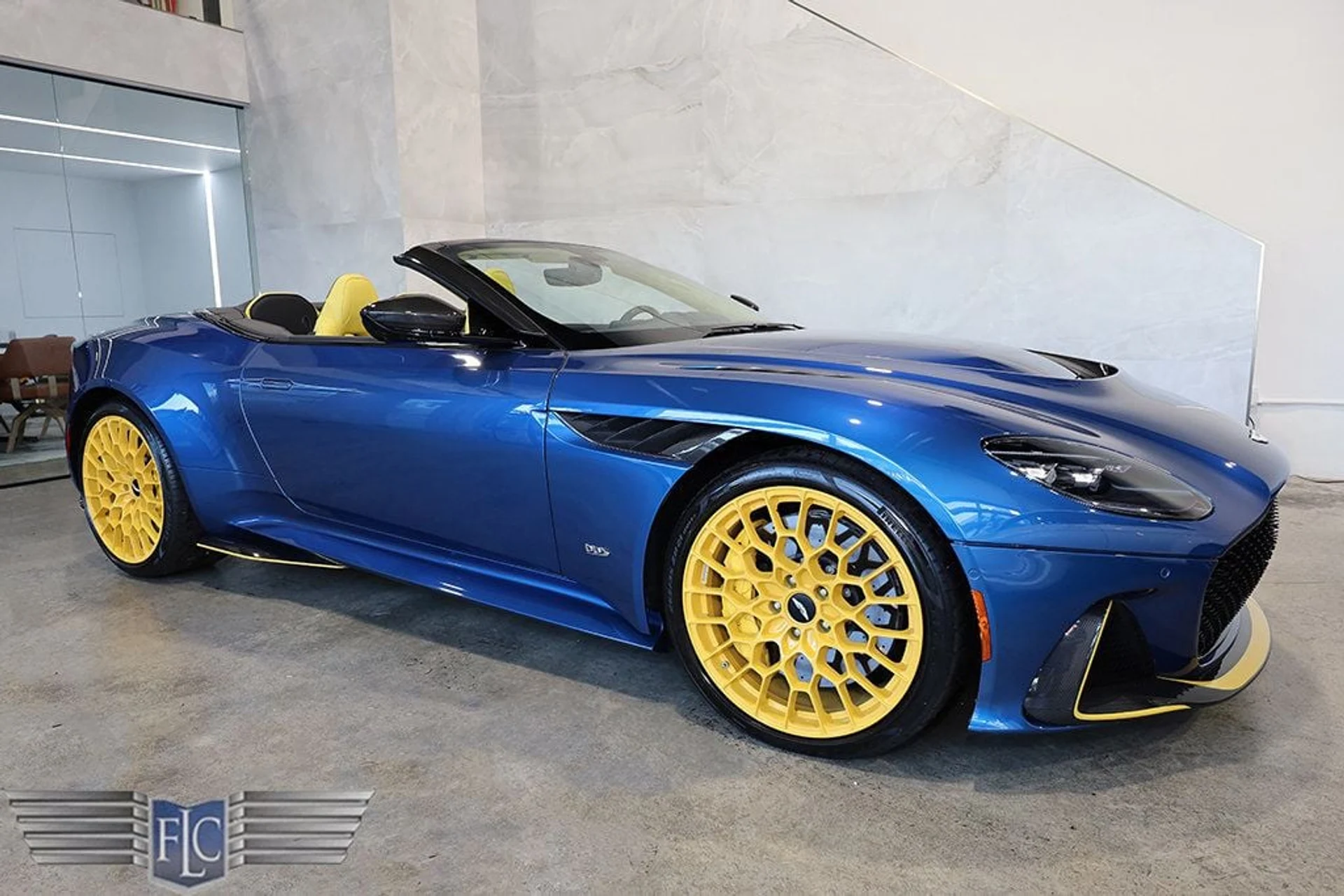 mph000_1114891837_used_2023_aston_martin_dbs_20235volante770ultimate_9689_22994688_1_1024_48fde38682