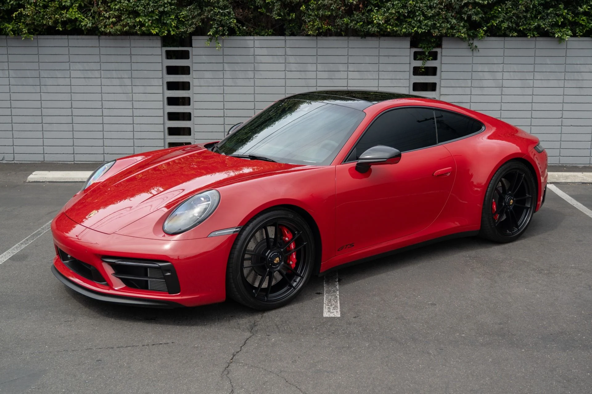 mph000_113158900_Used_2024_Porsche_911_Carrera_GTS_1756425318_262ab3855d