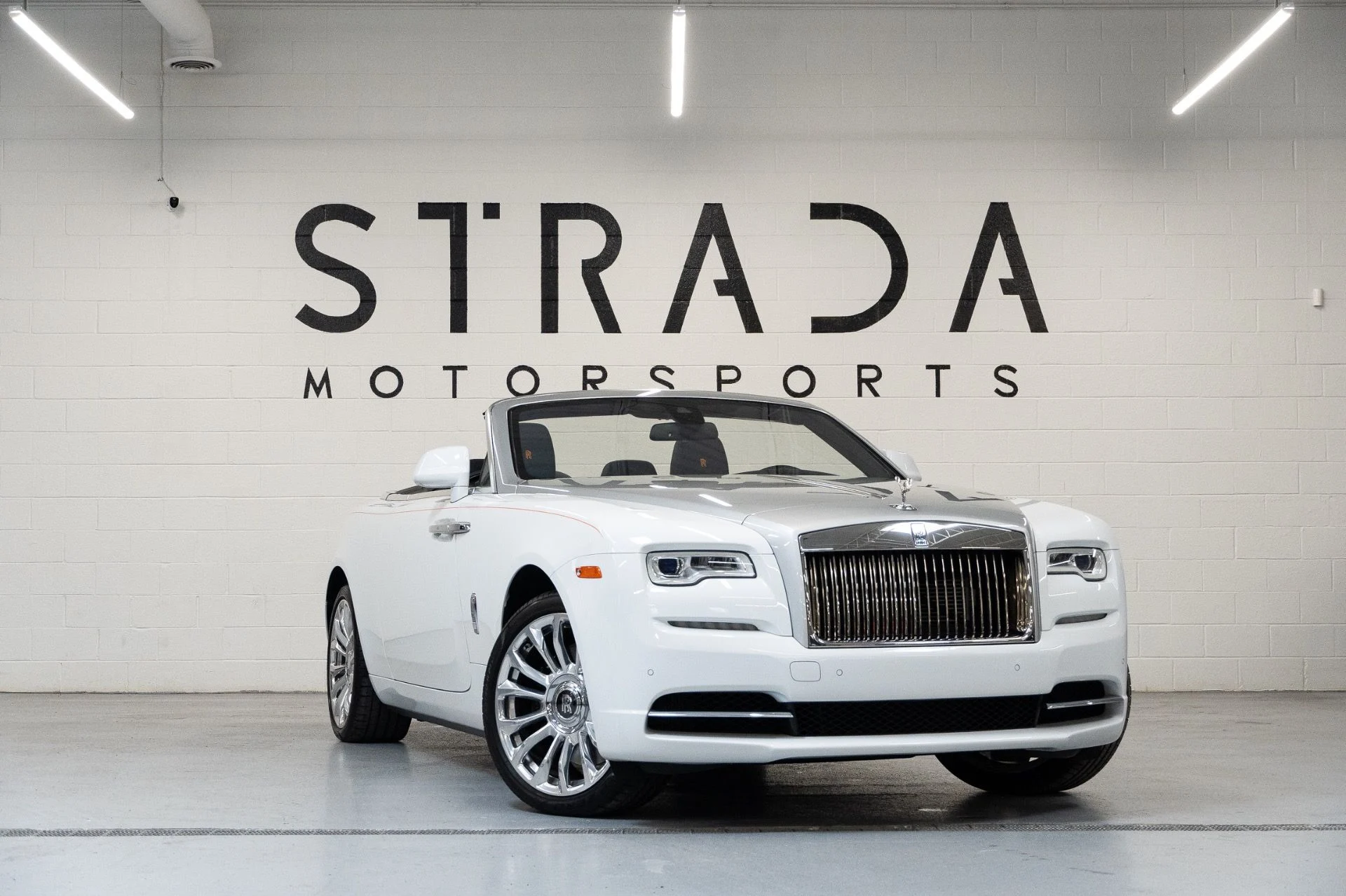 mph000_1145968947_Used_2020_Rolls_Royce_Black_Badge_Dawn_1774033974_cc5d34c9c5