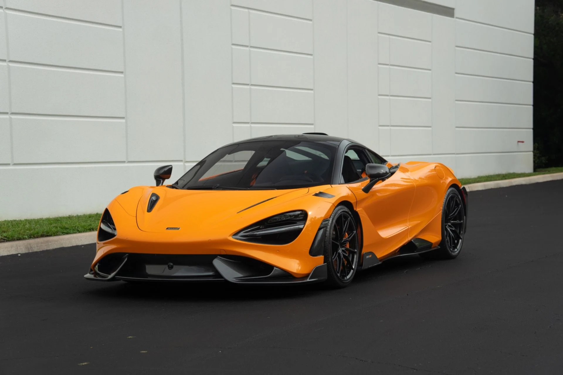 mph000_1146087332_Used_2021_Mc_Laren_765_LT_1757087753_0ddfefd717