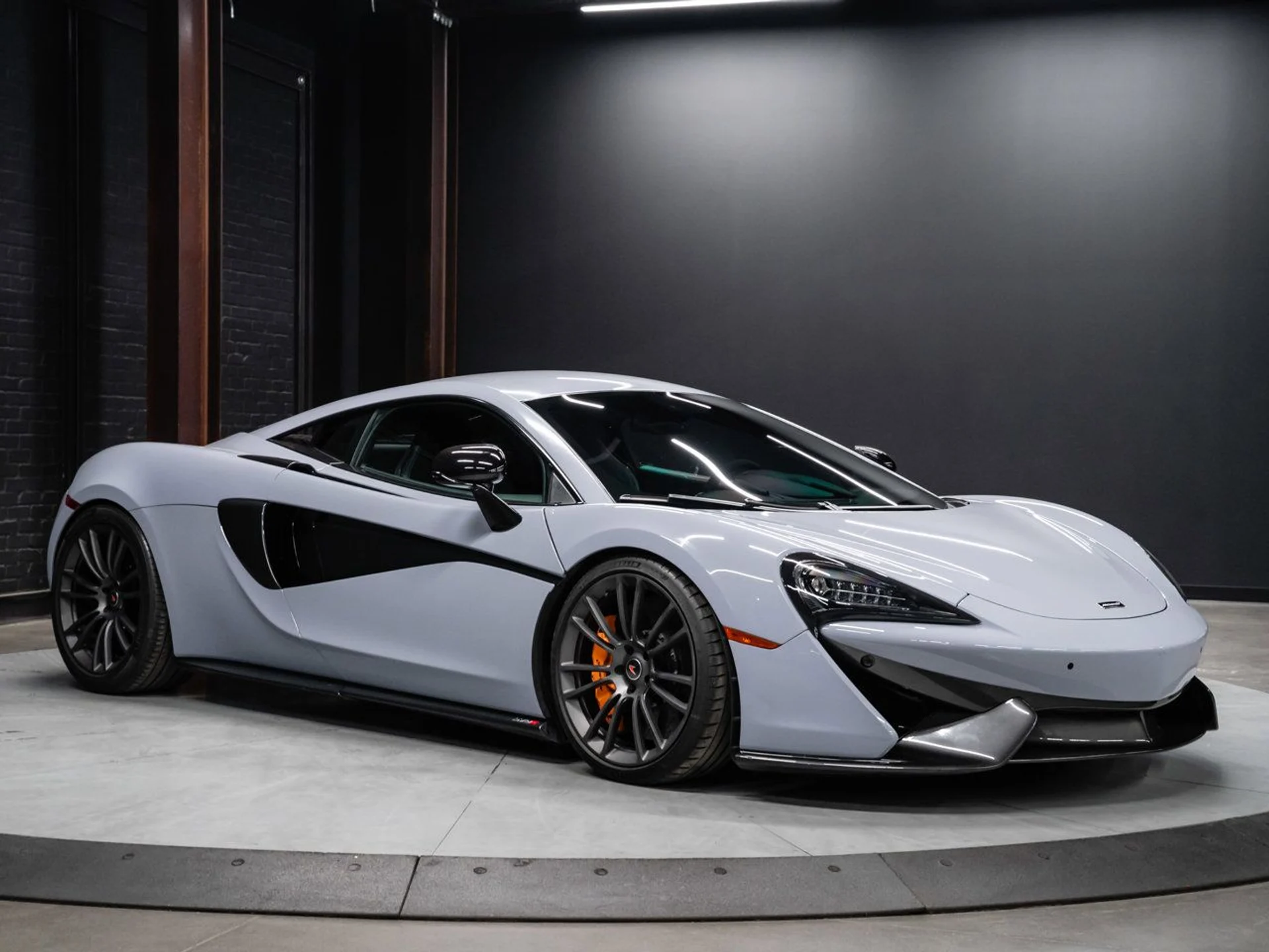 mph000_1170488740_mclaren_570s_2017_72045eb36d