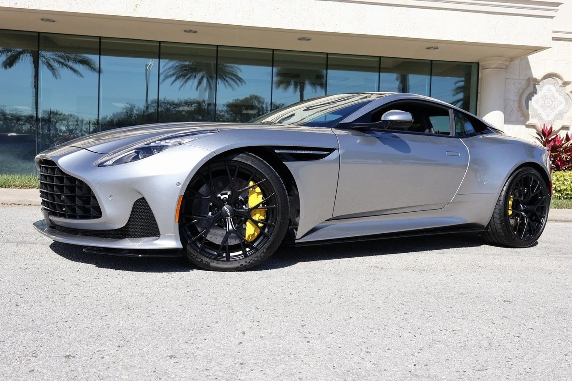 mph000_118348258_1_65f3ef4112