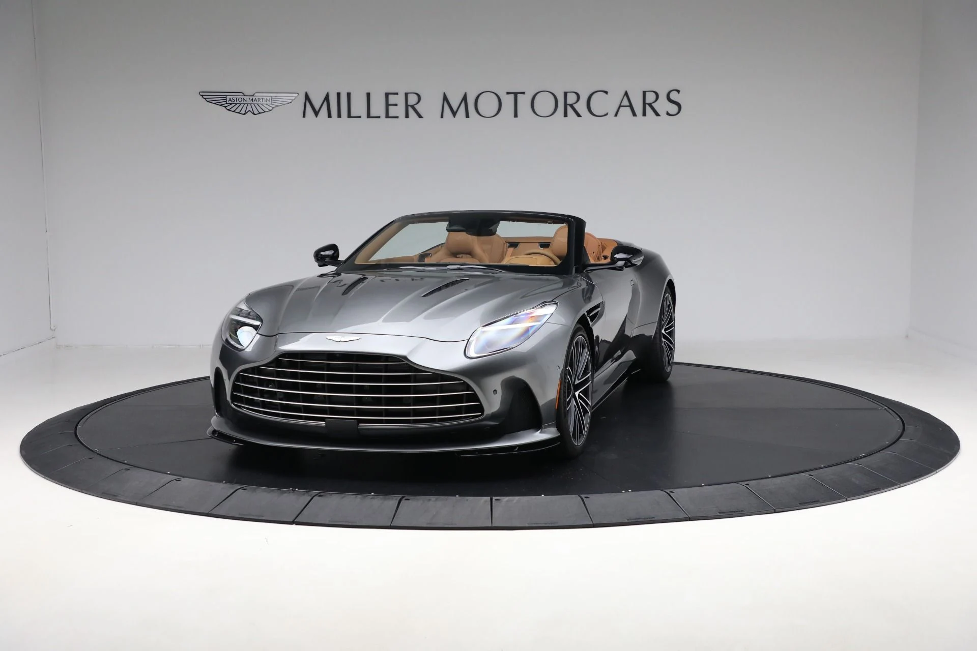 mph000_1208645336_New_2025_Aston_Martin_DB_12_Volante_15e689d8c7