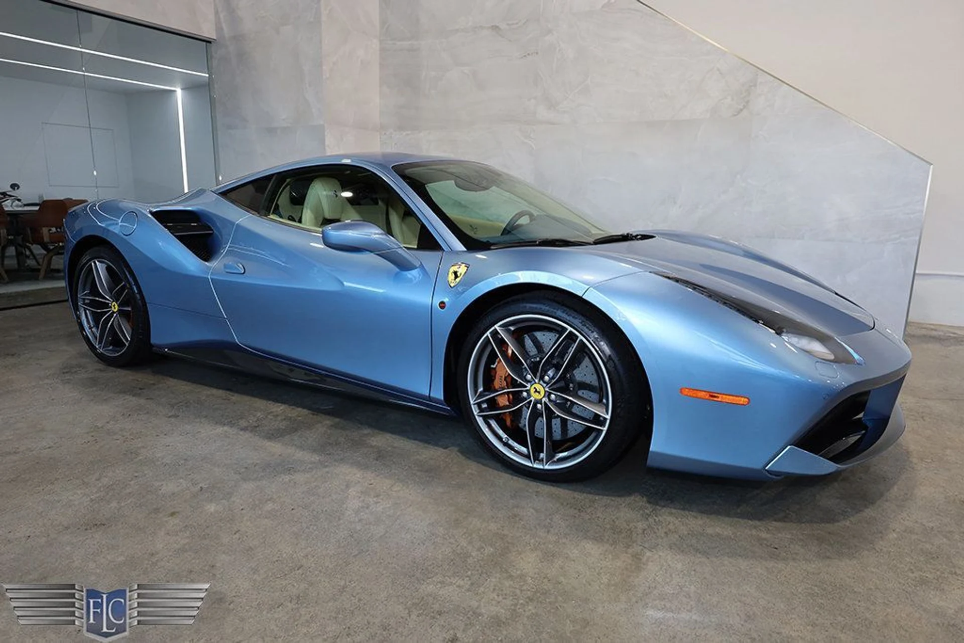 mph000_123046703_used_2017_ferrari_488_gtb_coupe_9689_22969382_1_1024_9a4beaad2d