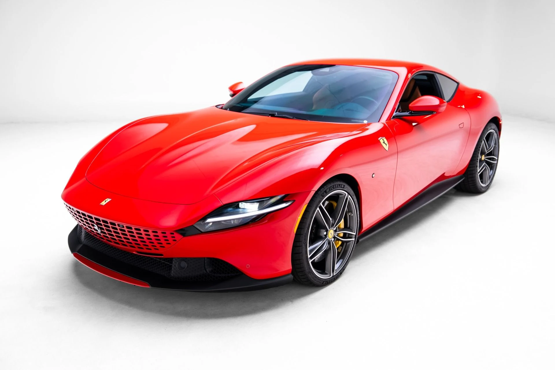 mph000_1238930218_Used_2022_Ferrari_Roma_1769211657_5632955bd4